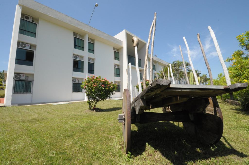 Xingo Parque Hotel Canindé de São Francisco Exterior foto